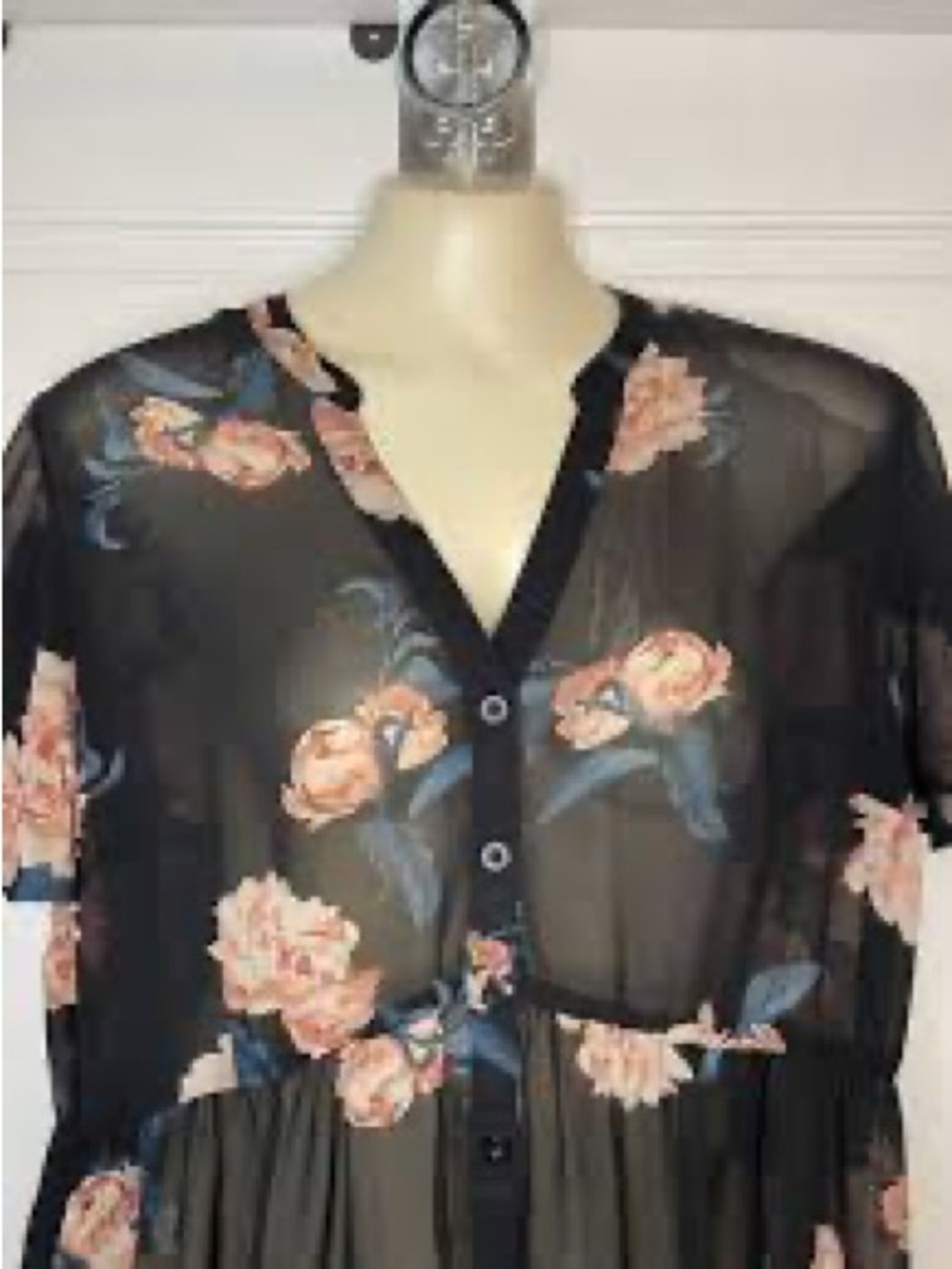 torrid Black Sheer Floral Button-Front Blouse